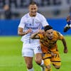 FC Zuerich Verteidiger Nikola Katic, links, und Mittelfeldspieler Cheick Conde, rechts, gegen, FC Lugano Stuermer Shkelqim Vladi, Mitte, gegen $$ waehrend dem Fussball Meisterschaftsspiel der Super League zwischen dem FC Zuerich und dem FC Lugano, am Samstag, 5. August 2023, in Zuerich. (KEYSTONE/Patrick B. Kraemer)