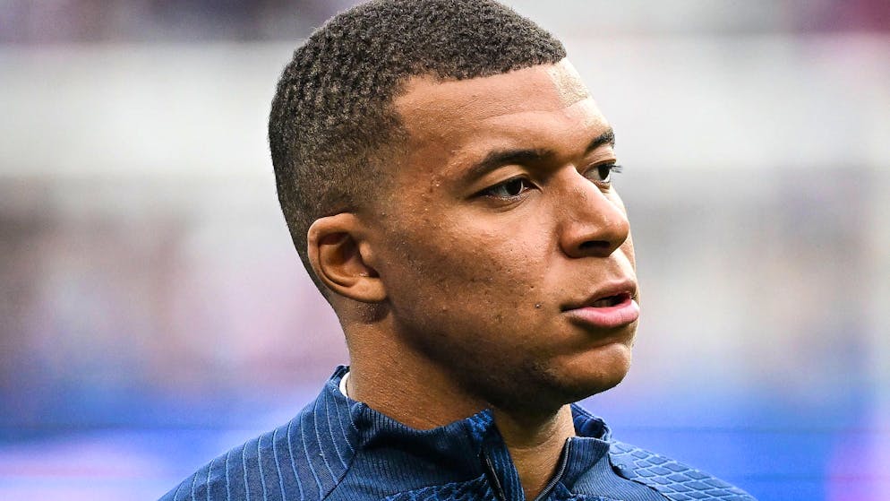 Mbappé trainiert bei PSG zurzeit ausserhalb der 1. Mannschaft.