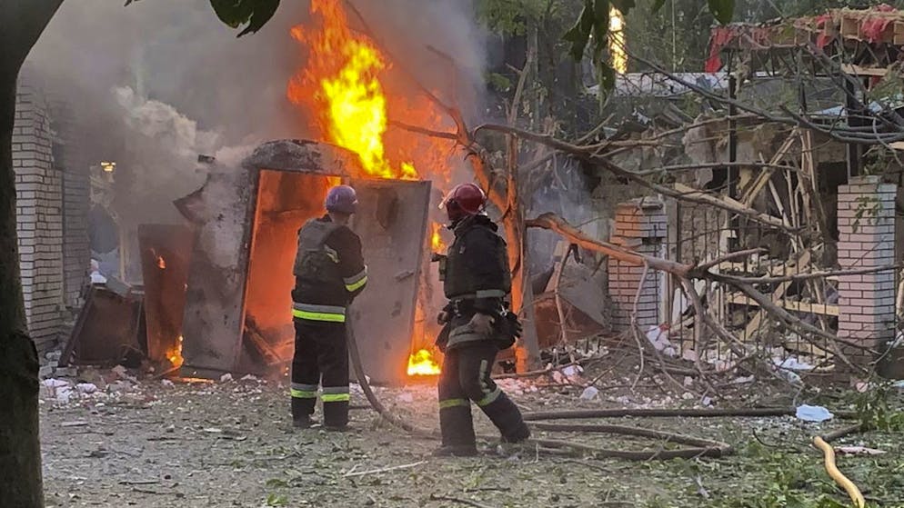 Secondo la società ucraina Energoatom, l'impianto di Zaporizhzhia è "sull'orlo del blackout" dopo l'ennesimo taglio del collegamento alla linea principale ad alta tensione.