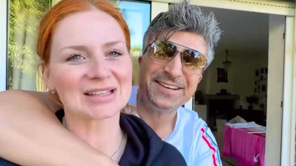 Vince 10 milioni al lotto. Senza i soldi, lui e la sua ragazza forse non sarebbero una coppia, ecco perché