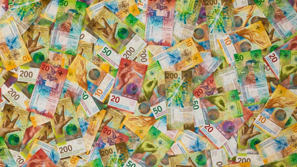 L'inflazione rischia di mangiarsi gli aumenti salariali dei dipendenti svizzeri. (Immagine d'archivio).