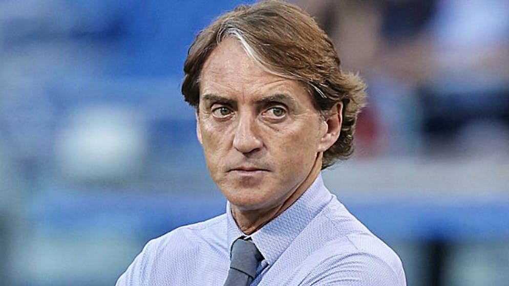 Calcio italiano sotto shock. Mancini lascia l'Italia per 40 milioni all'anno o per colpa di Buffon?