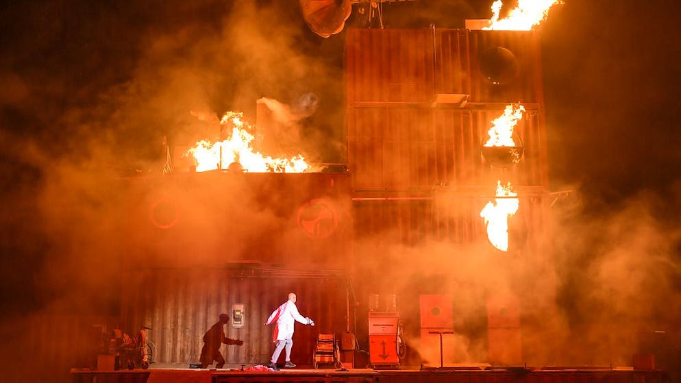 Karl's kühne Gassenschau geht für ihre Shows an Grenzen. Hier im Mai 2023 in St. Triphon VD. (Archivbild)