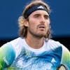 Stefanos Tsitsipas übersteht die zweite Runde von Cincinnati trotz ungewöhnlicher Störfaktoren.