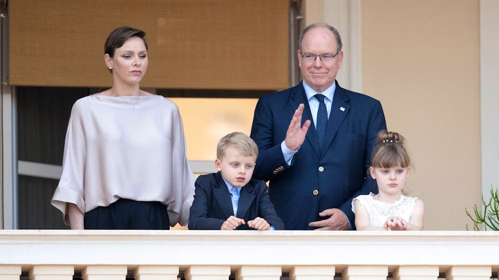 Lo riferisce una rivista francese. La principessa Charlène si sarebbe trasferita in Svizzera