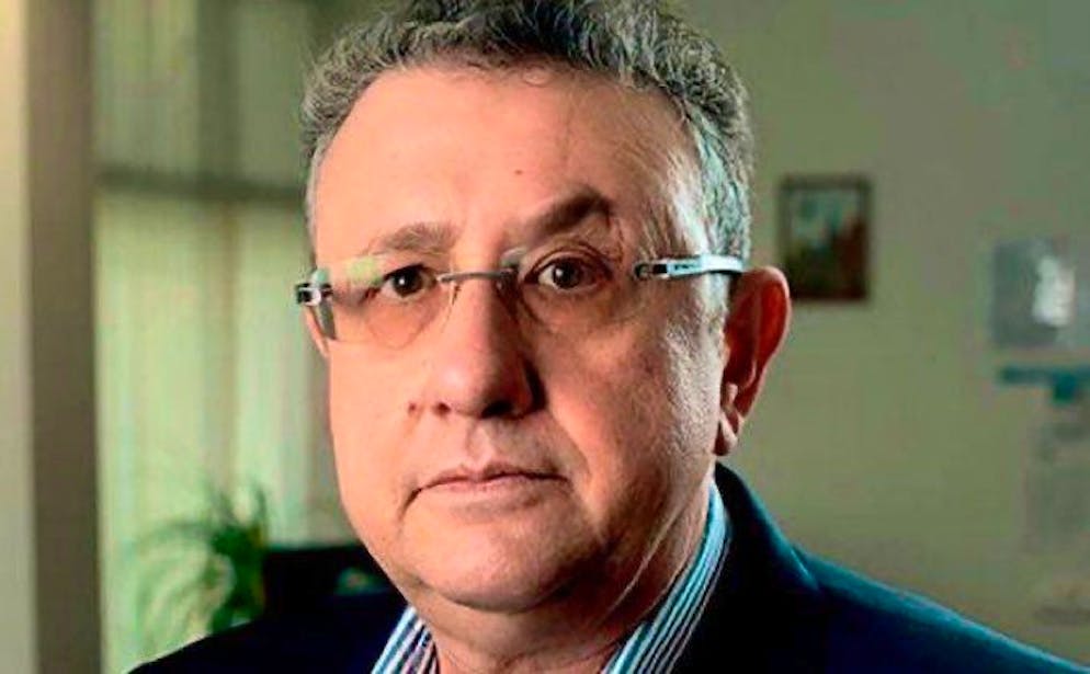 Mysteriöse Todesfälle unter Putin. Der ehemalige Gazprom-Manager Leonid Schuldmann wurde in St. Petersburg tot in seinem Badezimmer gefunden – inklusive Abschiedsbrief. Schuldmann starb im Januar 2022 – also noch vor Beginn des Ukraine-Kriegs.