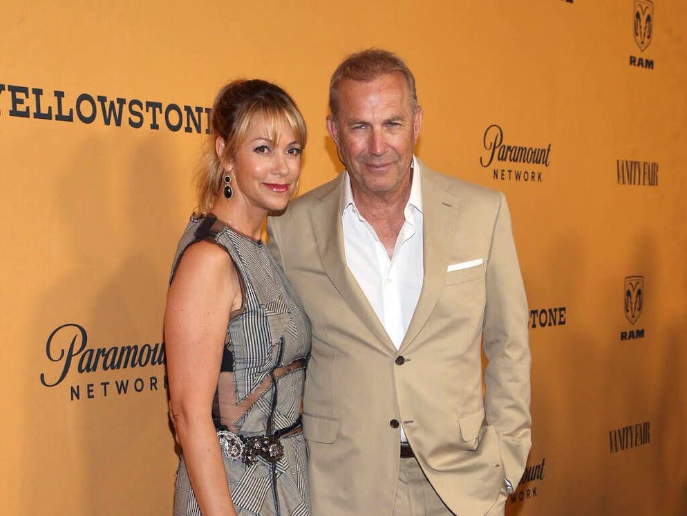 Christine Baumgartner e Kevin Costner (foto d'archivio).