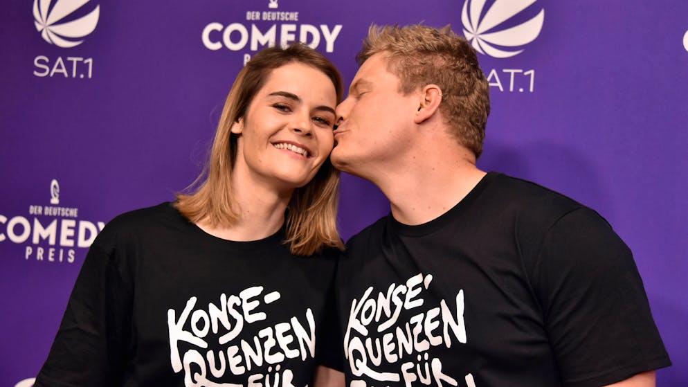 «Die Hälfte ist schon geschafft». Komikerin Hazel Brugger ist wieder schwanger