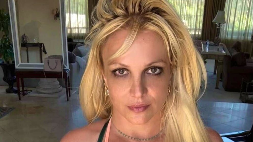 Fan preoccupati. La nuova fiamma di Britney Spears ha un passato criminale