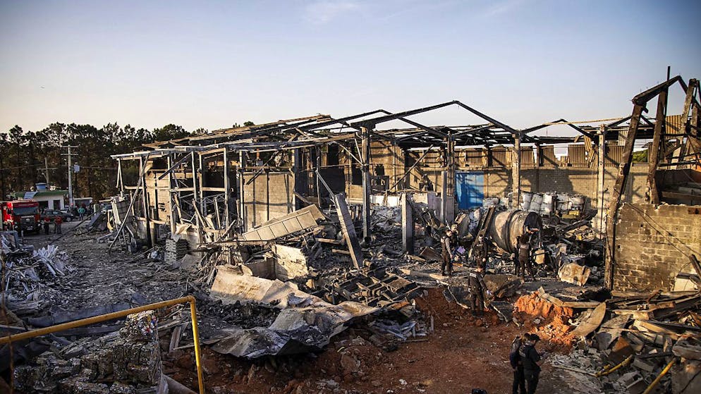 Morti e feriti in Brasile a causa di un'esplosione avvenuta in una fabbrica.