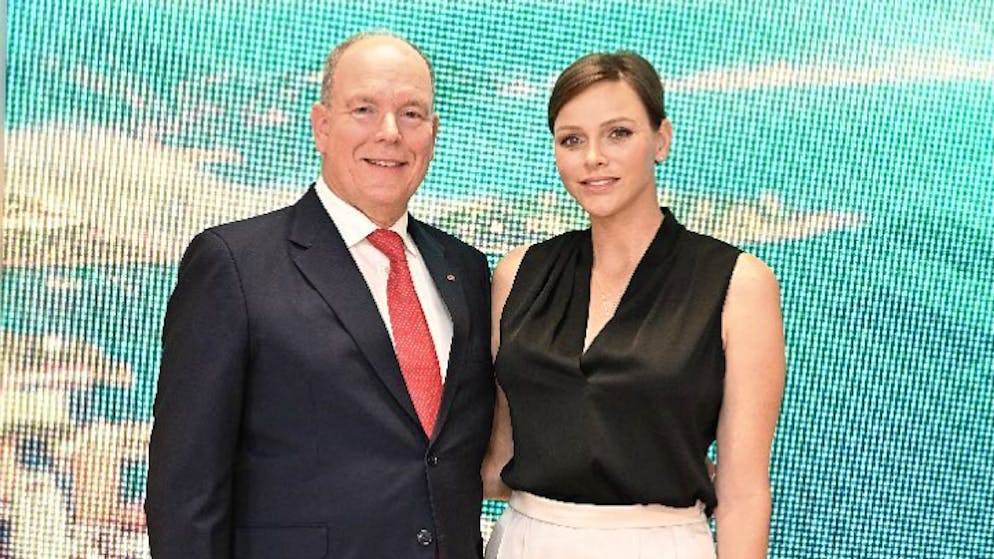 Monaco. Alberto e Charlène inaugurano un canale TV, le foto messe su uno strano profilo social