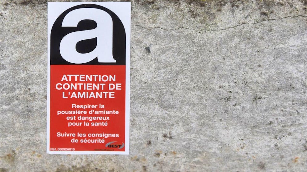 L'amianto è inoffensivo nella sua forma integra, ma le fibre che si sprigionano durante lavori edili sono dannosi per la salute. (Immagine d'archivio).