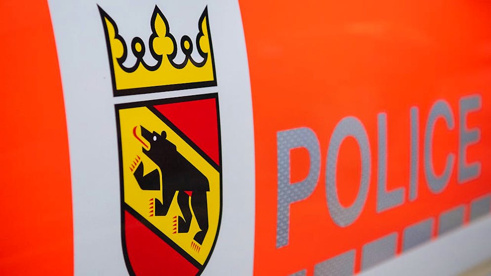 Bedrohung mit Messer. Zwei Töfffahrer rauben Mann in Utzenstorf BE aus