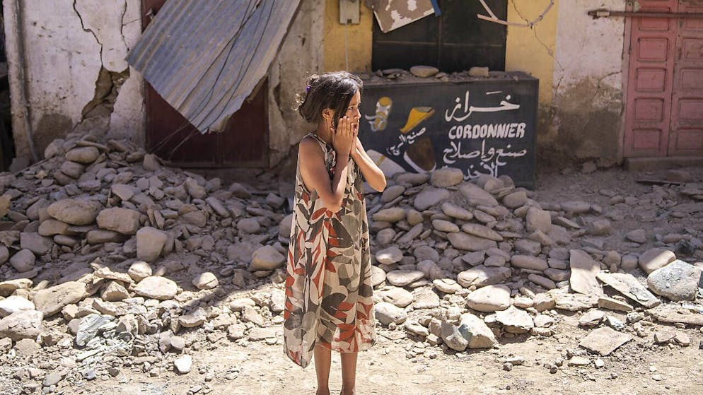 Dopo il terremoto. In Marocco è corsa contro il tempo, si scava a mani nude per trovare vita sotto le macerie