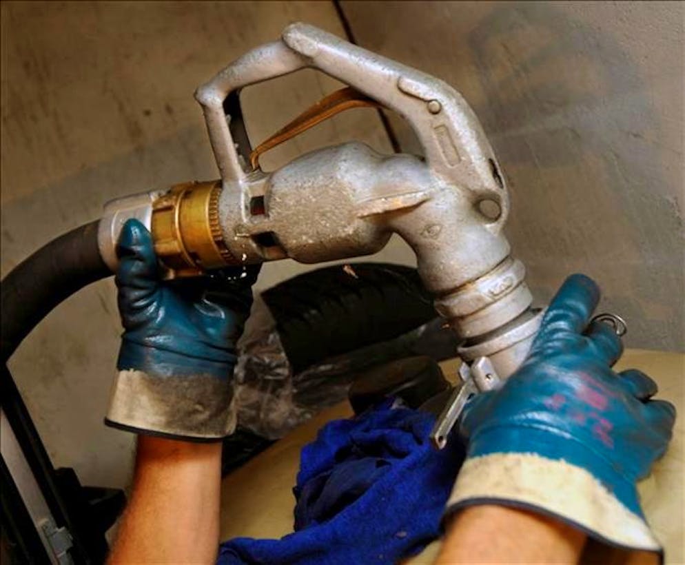 Indagine delle Fiamme gialle sui carburanti