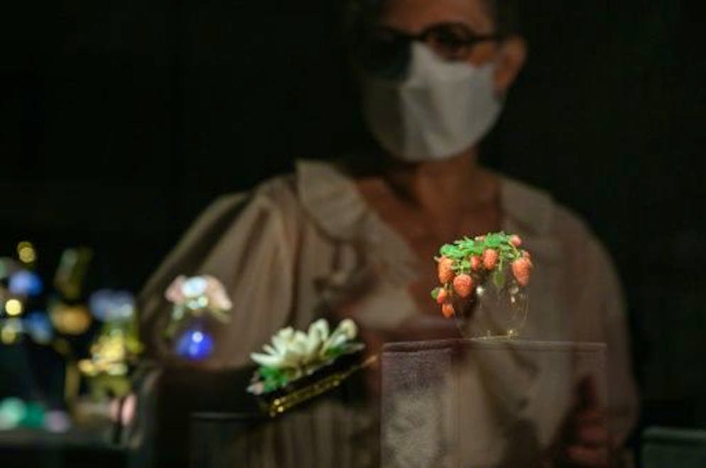 André Chervin, apprenti joaillier parisien devenu en 70 ans un maître d'art new-yorkais - Gallery. Une oeuvre de l'artiste joaillier français André Chervin, 95 ans, qui a fait toute sa carrière à New York en créant son atelier pour els plus grands distributeurs de joaillerie