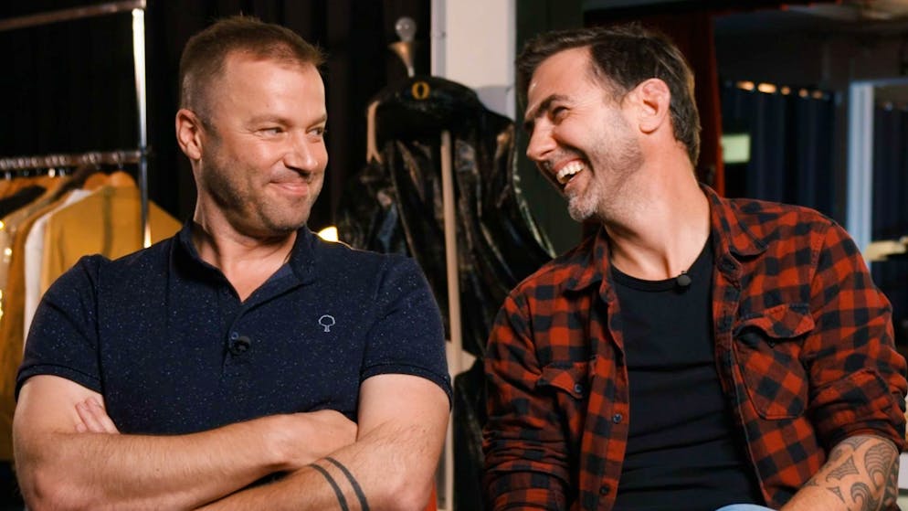 Divertimento Special
Jonny Fischer und Manu Burkart in «Sabbatical» bei SRF: 2027 sollen die Comedystars auf der ganz grossen Leinwand zu sehen sein.