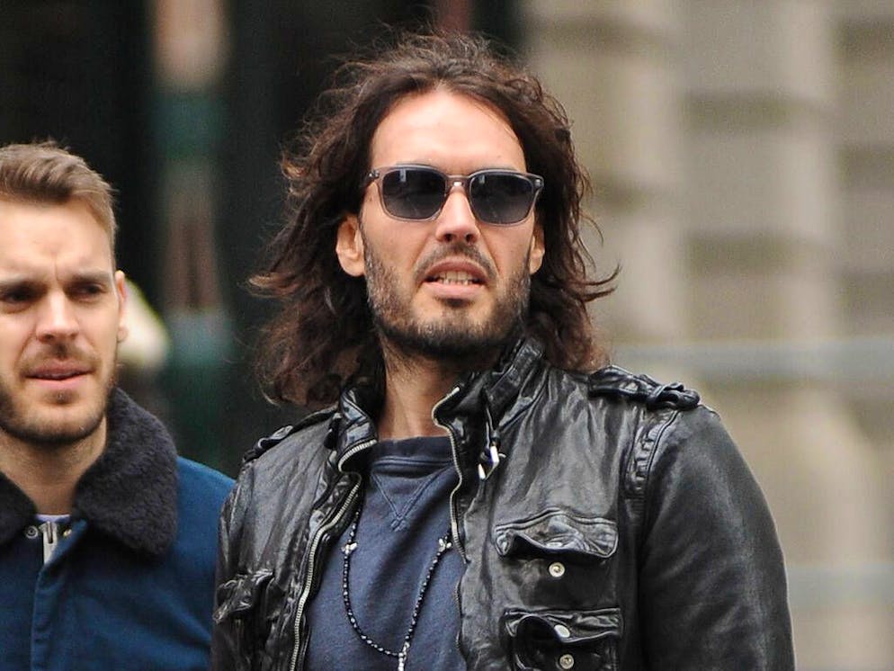 Russell Brand est accusé de viol, d'agression sexuelle et de violence psychologique.