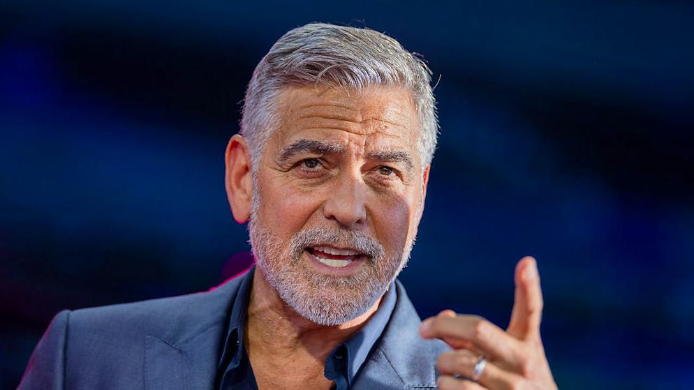Hollywoodstar und Menschenrechtsaktivist George Clooney hat einen elterlichen Ratschlag zum Thema Verantwortung geteilt, den er bis heute beherzigt. Foto: Rolf Vennenbernd/dpa