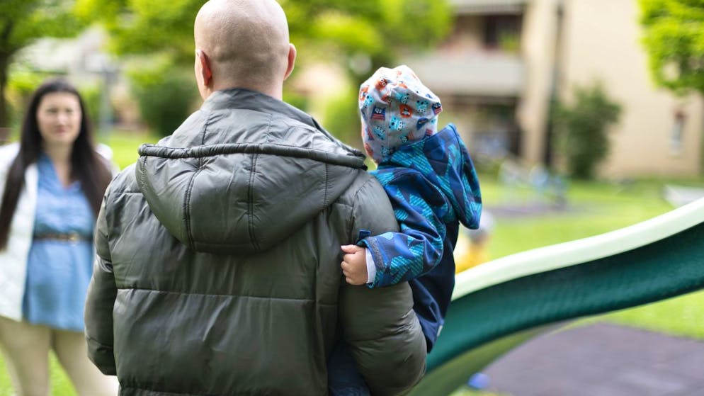 Für Familien wird die finanzielle Lage immer ernster. (Symbolbild)