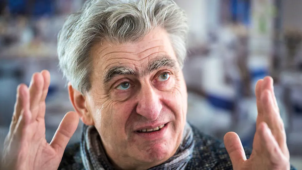 Il presidente di Swatch. Hayek: «L'Occidente è ipocrita, davanti le sanzioni e dietro gli affari»