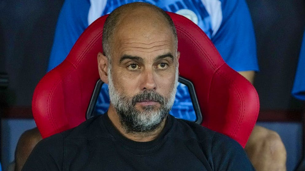 I 10 allenatori più grandi di sempre?. <strong>5. Pep Guardiola</strong>: era il 2009 quando il suo Barcellona ha festeggiato un triplete ottenuto con uno dei più bei giochi di tutti i tempi. In quattro anni, sotto la sua guida il Barça ha vinto nove trofei importanti. Il catalano ha poi portato il Bayern Monaco a nuovi titoli nazionali, prima di vincere trofei con il Manchester City: l'ultimo della serie è lo straordinario triplete della scorsa stagione.