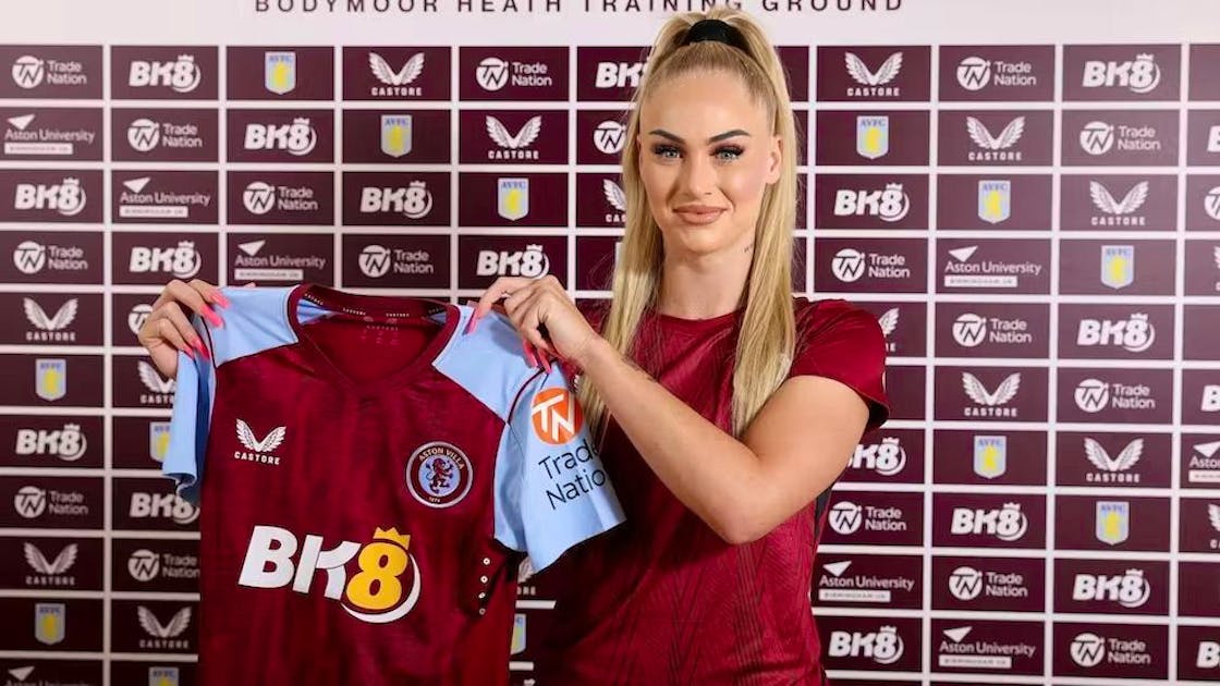 Aston 2025 villa divisa