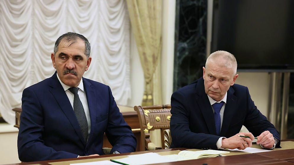 L'ufficiale scelto da Putin è Andrey Troshev: un colonnello in pensione meglio noto col suo nome di battaglia di Sedoy, «capelli grigi», e sotto sanzioni europee per il suo ruolo nella guerra in Siria.