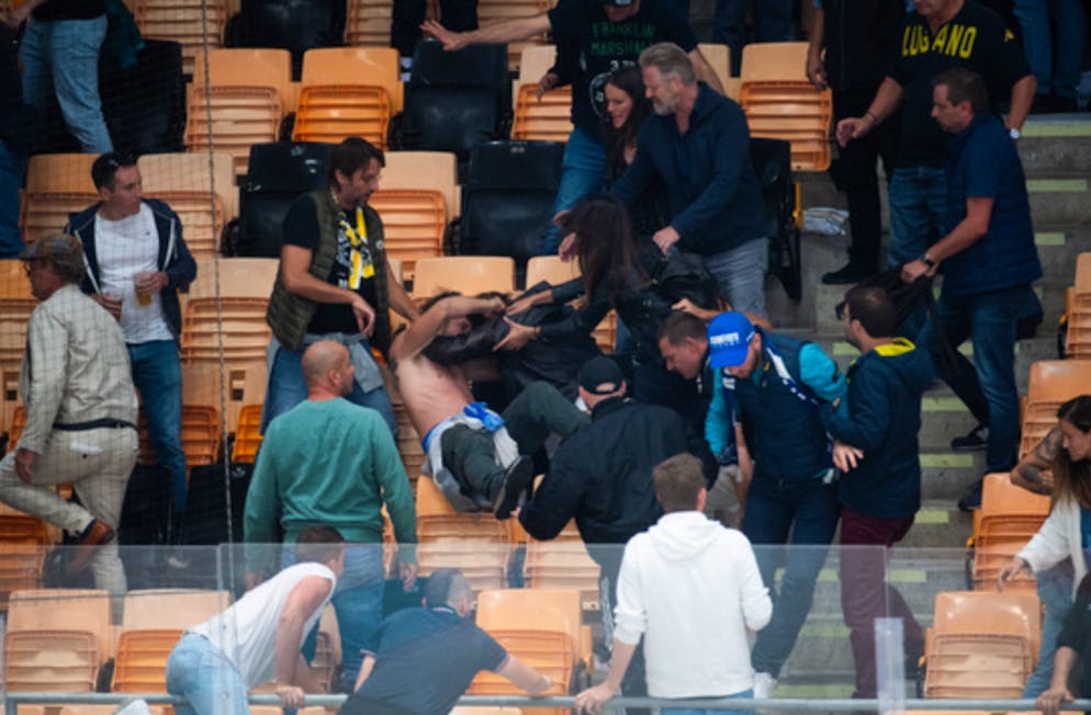 Tafferugli sugli spalti a Lugano