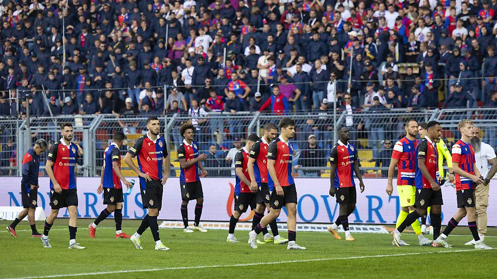 0:3-Klatsche gegen Aufsteiger Stade Lausanne-Ouchy - Gallery. Gellendes Pfeifkonzert begleitet die Basler Mannschaft nach dem 0:3 gegen Stade Lausanne-Ouchy