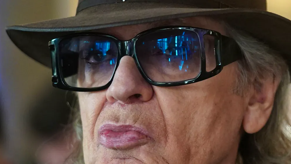 «The Show Must Go On». Udo Lindenberg meldet sich nach Geheim-OP zurück