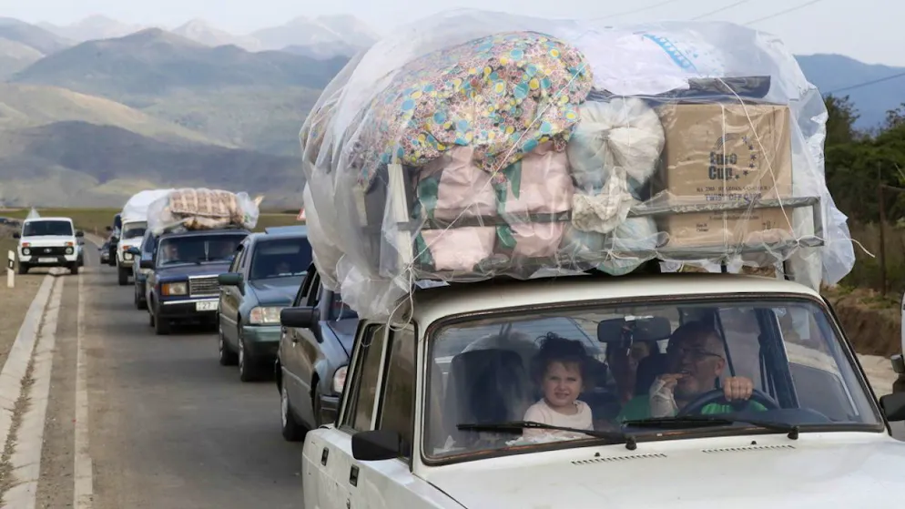 Mehrere zehntausend Menschen fliehen seit Mitte September aus Berg-Karabach nach Armenien.