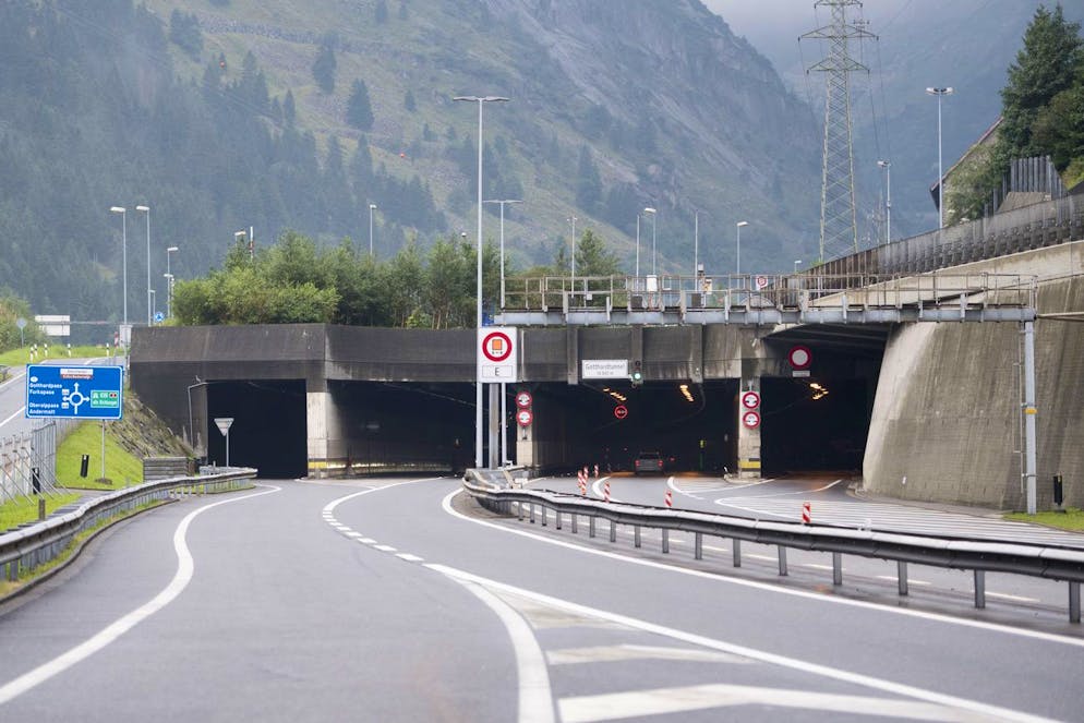 Il portale nord della galleria del San Gottardo, in un'immagine d'archivio.