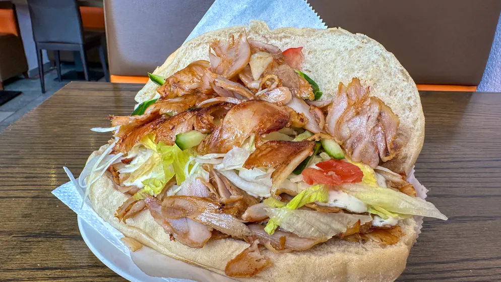 Am schlimmsten ist es in .... 12 von 21 Schweizer Kebabs weisen zu viele Keime auf