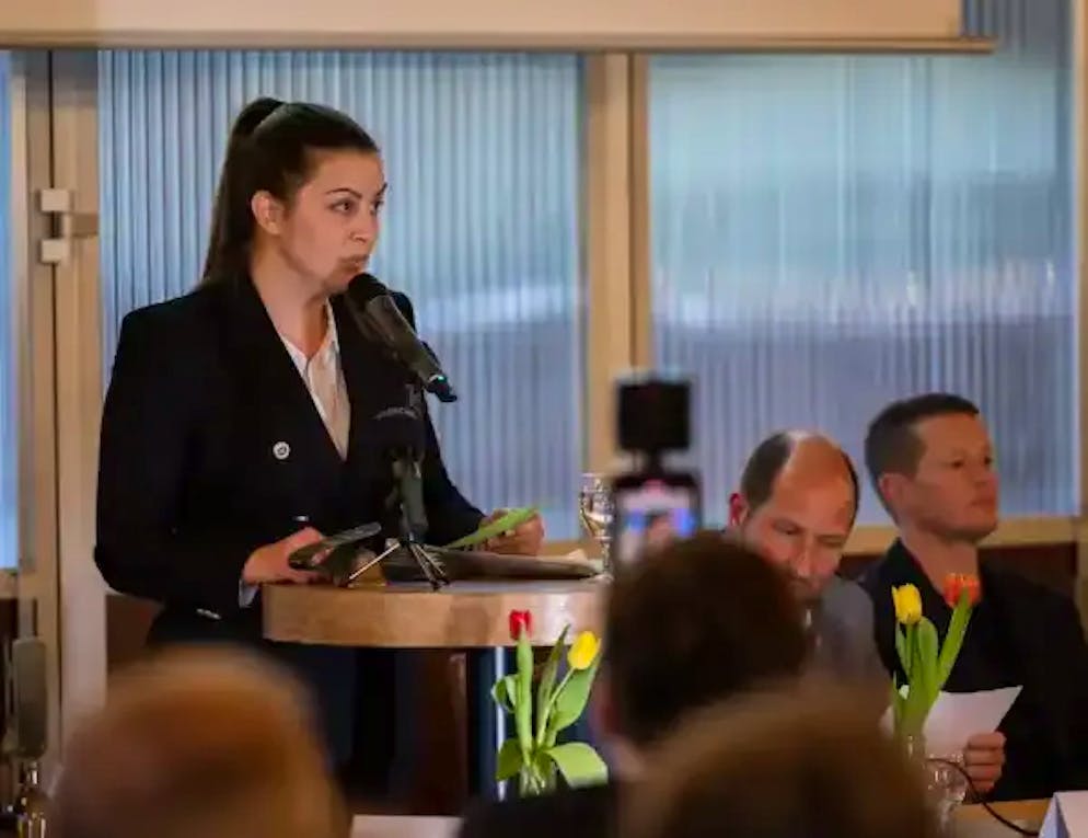 La giovane politica dell'UDC Sarah Regez vuole essere eletta in Consiglio nazionale il 22 ottobre. 