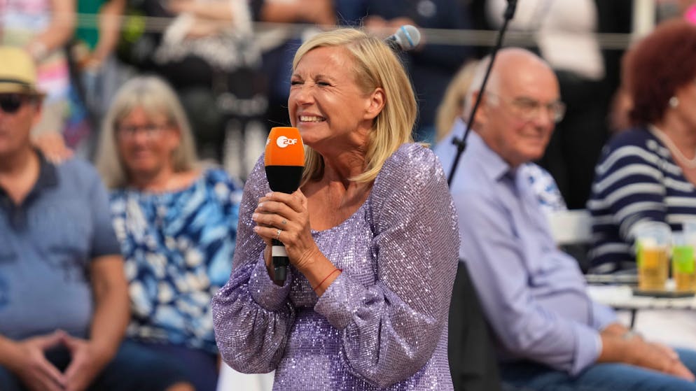 In einem erschütternden Live-Bericht beschreibt Moderatorin Andrea Kiewel die ersten Stunden des Angriffs der Hamas auf Israel.