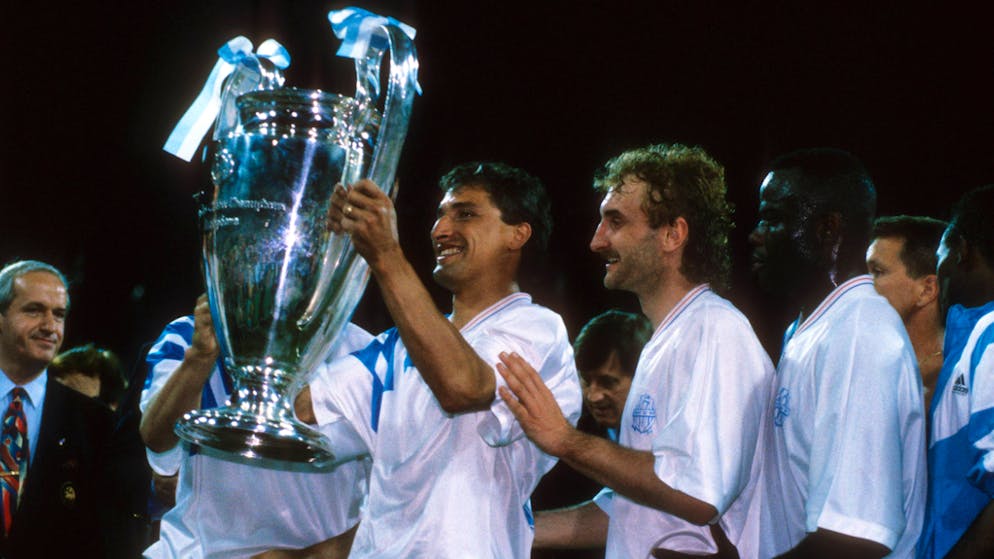 «Pas plus cons que des Maghrébins». Un vainqueur de la «Champions» avec l’OM dans la tourmente