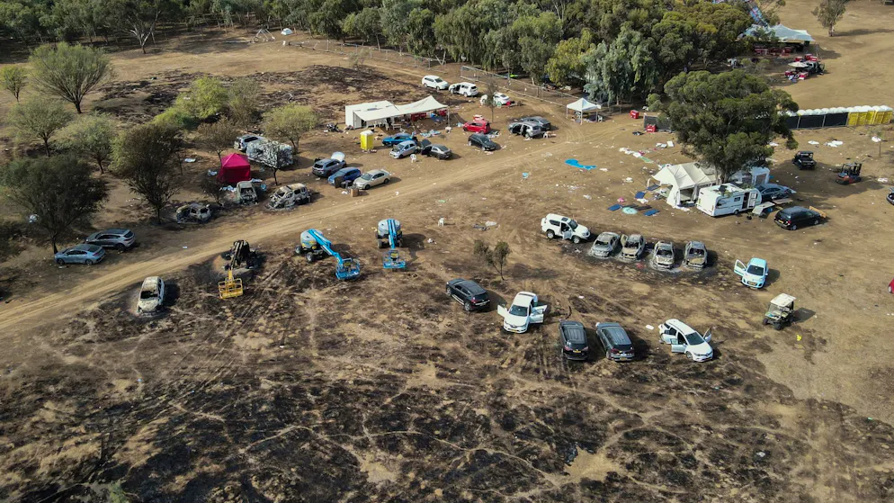 Spur der Zerstörung: Blick auf das Gelände des elektronischen Musikfestivals Supernova nach dem Terrorangriff der Hamas.