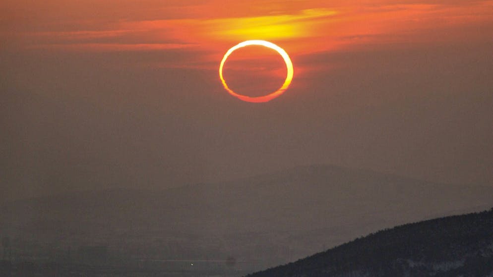 Spektakel am Himmel. Seltene Feuerkranz-Sonnenfinsternis am Samstag sichtbar