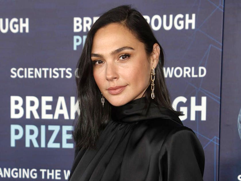 Condemnation of Hamas actions: Gal Gadot, Jamie Lee Curtis and Michael Douglas among more than 700 signatories of letter to Israel