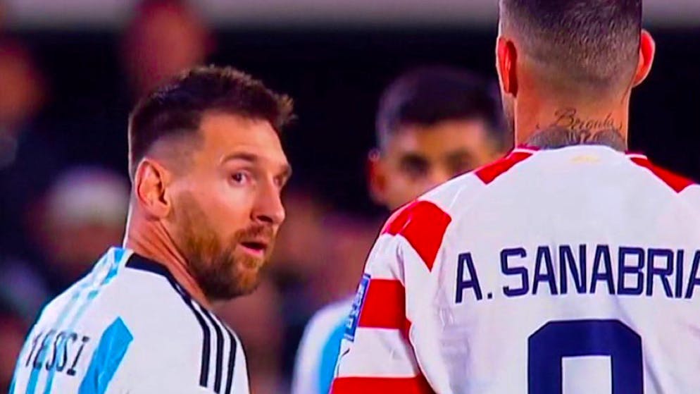 Messi und Sanabria geraten aneinander. Kam es dabei zu einem unschönen Vorfall?
