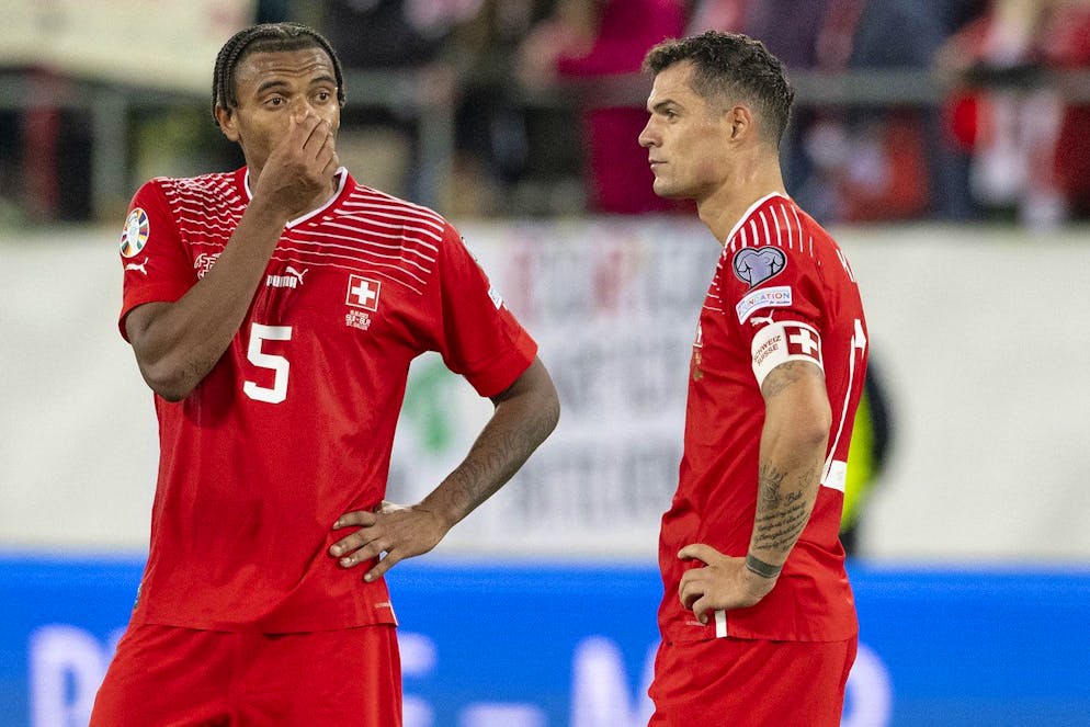 Manuel Akanji (sinistra) e Granit Xhaka 