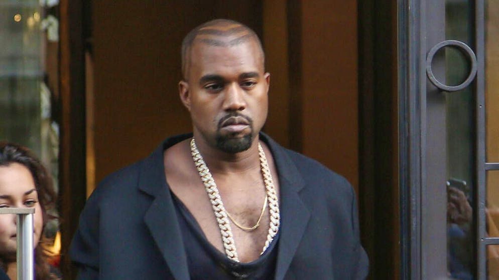 Rinuncia alla corsa alla Casa Bianca. Kanye West non si candiderà alle presidenziali USA del 2024
