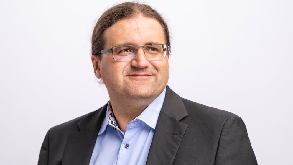 Diese Politiker müssen ihr Pult räumen. Auch Jörg Mäder (GLP/ZH) muss sein Pult im Nationalrat räumen.