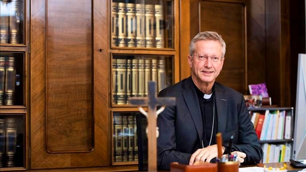 Ticino. Abusi dei preti, de Raemy incontra i fedeli per parlarne