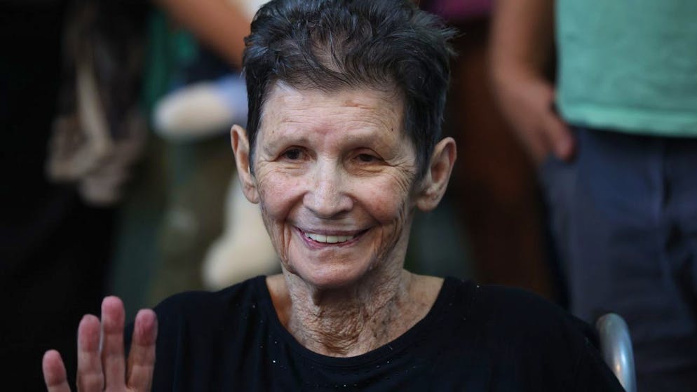 Guerra in Medio Oriente. Rapita da Hamas a 85 anni ha «passato l’inferno», ma tende la mano al suo aguzzino