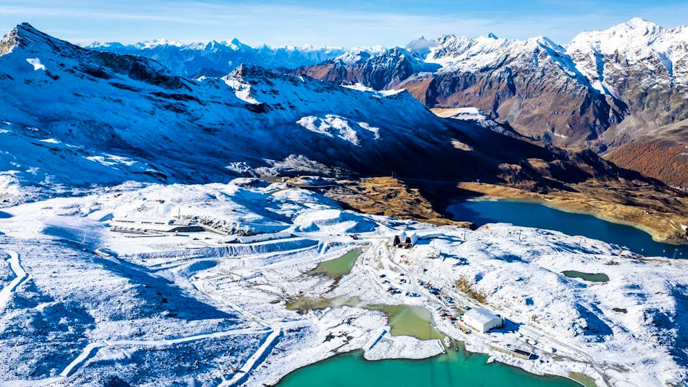 Sci alpino: nuove piastrelle per la pista di Zermatt-Cervinia