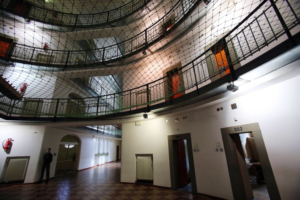 Einige Zellen in dem 1908 erbauten JVA Landsberg am Lech sind im Kreis angeordnet.