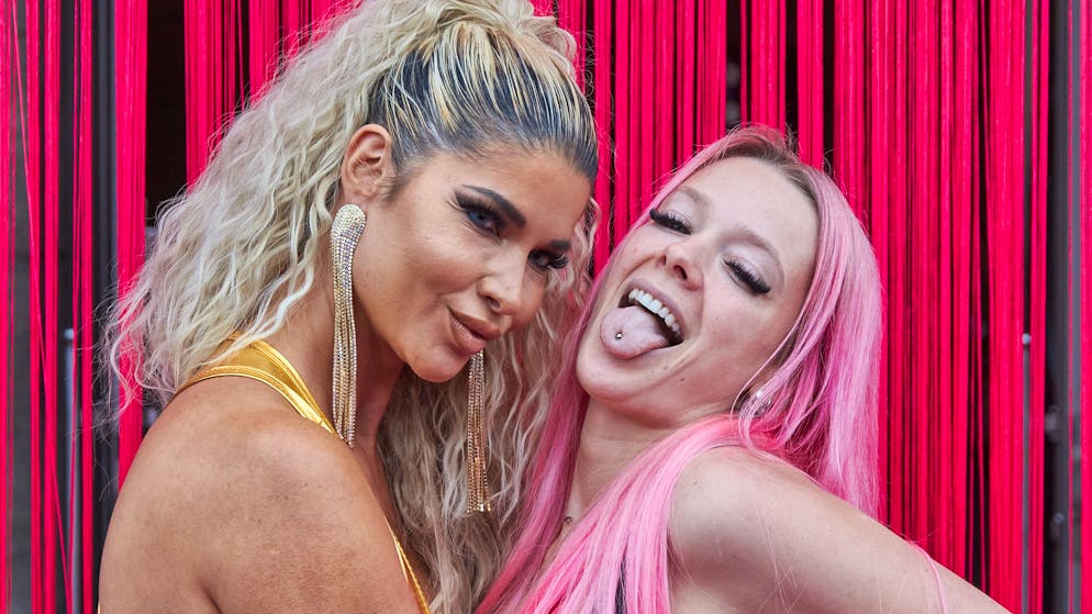 Influencerin besucht Erotikmesse. Anne Wünsche: «Hilfe, da war schon wieder ein Penis»