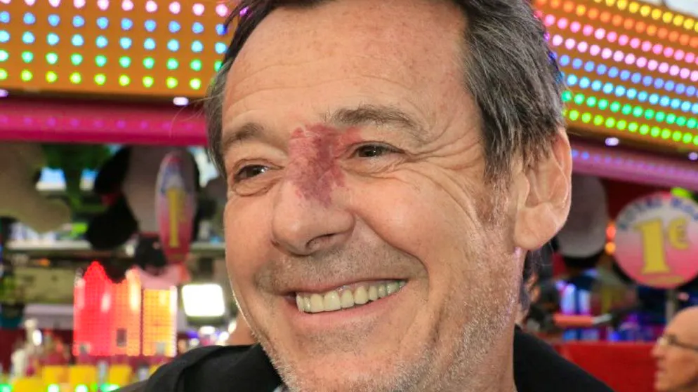 Camarade d'infortune. Bloqué dans un train de nuit, Jean-Luc Reichmann tombe sur un copain!